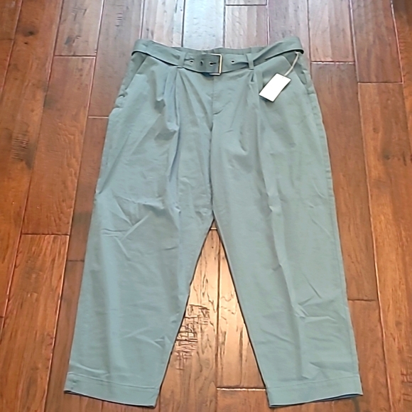 a new day Pants - NWT A New Day women's green pants size 16